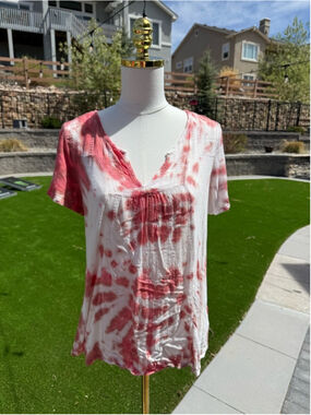 Knox Rose Tie Dye Boho Top M | Red White Short Sleeve Blouse | Flowy Casual